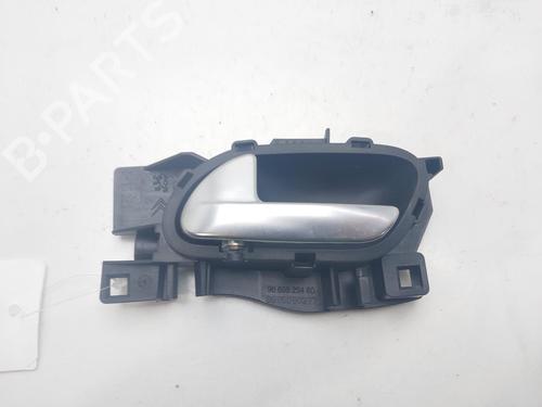 Venstre bagtil invendig håndtag PEUGEOT 508 I (8D_) 1.6 HDi (112 hp) 15773885