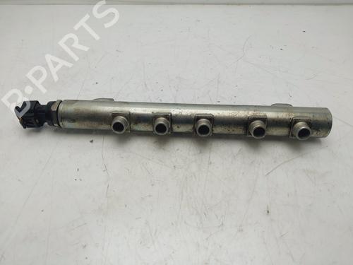 Used Injection rail FIAT STILO (192_) 1.9 JTD (192_XE1A) (115 hp) 21121441