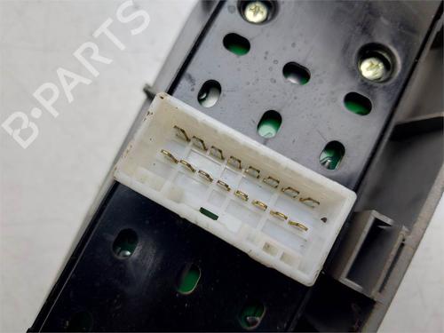 Left front window switch KIA SORENTO I (JC) 2.5 CRDi 4WD | BP38533559I27 - Image 2