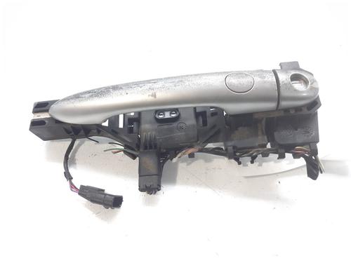 front-left-exterior-door-handle-renault-megane-ii-bm01_-cm01_-16-16v-8200028487-2001-2002-2003-2004-2005-2006-2007-2008-2009-2010-2011-2012-9953450 main image
