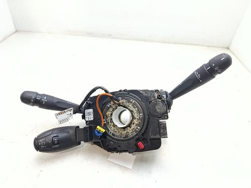 steering-wheel-controls-peugeot-2008-i-cu_-2013-36857143 main image