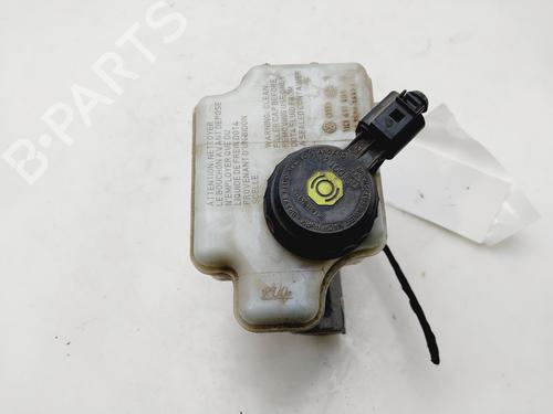 Used Brake master cylinder VW TOURAN (1T1, 1T2) 1.9 TDI (105 hp) 26000453