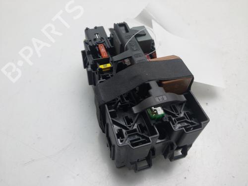 Fuse box CITROËN C4 III (BA_, BB_, BC_) | BP30353555E1