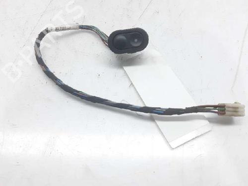 Used Right front window switch OPEL CORSA B (S93) 1.2 i 16V (F08, F68, M68) (65 hp) 4703892