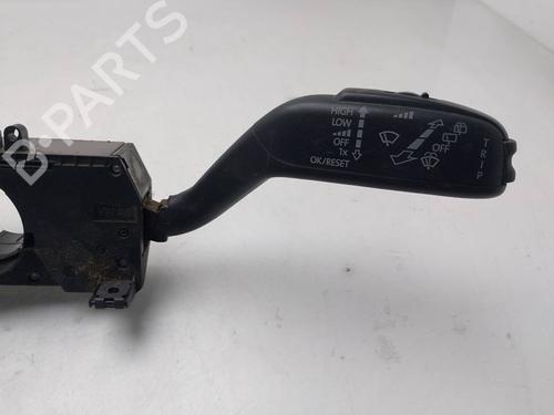 Used Steering wheel controls Steering wheel controls SKODA FABIA I (6Y2) 1.4 (60 hp) 39691587 39691587