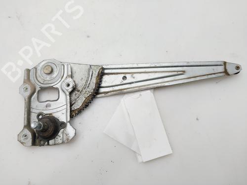 Used Rear right window mechanism TOYOTA YARIS (_P1_) 1.4 D-4D (NLP10_, NLP10R) (75 hp) 28325830