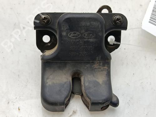 Used Tailgate lock KIA RIO II (JB) 1.4 16V (97 hp) 31964425