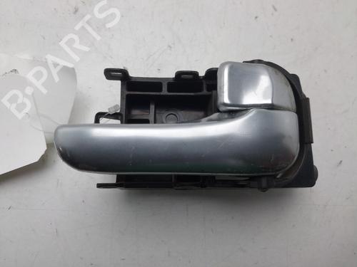 Høyre bak invendig håndtak NISSAN ALMERA TINO (V10) [1998-2006]  27815026