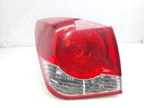 Used Left taillight CHEVROLET CRUZE (J300) 2.0 CDI (125 hp) 18111245