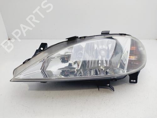Used Right headlight RENAULT MEGANE I Classic (LA0/1_) 1.4 16V (LA0D, LA1H, lA0W, LA10) (95 hp) 29464045