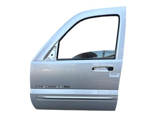 Used Left front door JEEP CHEROKEE (KJ) 2.5 CRD 4x4 (143 hp) 29753821