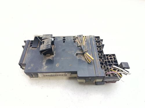 Used Fuse box Fuse box 37184779 37184779