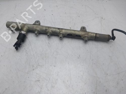 Used Injection rail Injection rail 37011296 37011296