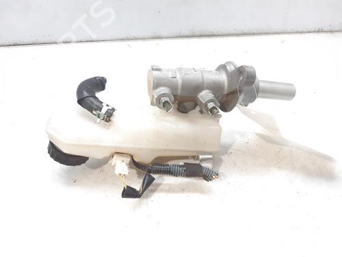 Brake master cylinder TOYOTA AURIS (_E18_)  | BP11105392M77 