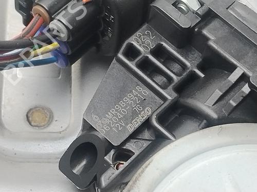 Rudehejsemekanisme Højre foran MITSUBISHI GRANDIS (NA_W) 2.0 DI-D (NA8W) | BP29531745C23 