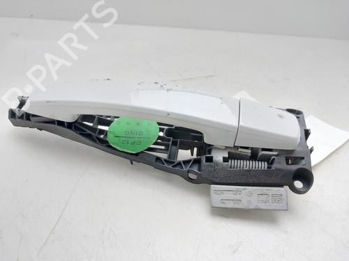 Poignée extérieure avant droite Poignée extérieure avant droite CHEVROLET ORLANDO (J309) 2.0 D (131 hp) 34348361 34348361