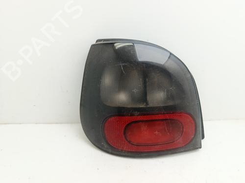 Feu arrière gauche RENAULT SCÉNIC I MPV (JA0/1_, FA0_) 1.9 dTi (JA0N) (98 hp) 28804429