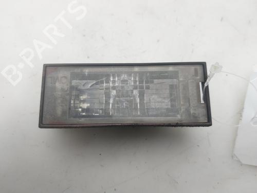 Éclairage de plaque d'immatriculation RENAULT LAGUNA II (BG0/1_) 1.9 dCi (BG08, BG0G) (120 hp) 33169349