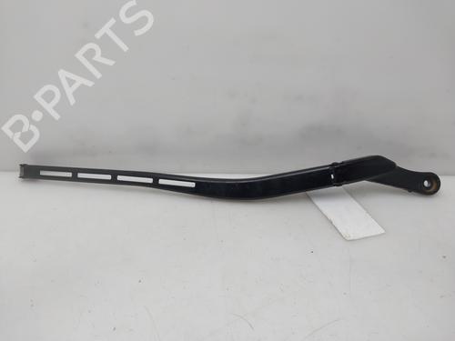 Used Front windshield wiper arm Front windshield wiper arm 38156649 38156649