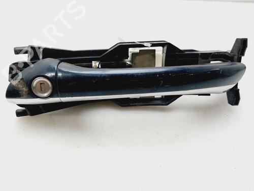 Used Front left exterior door handle MERCEDES-BENZ C-CLASS (W203) [2000-2007]  27200056