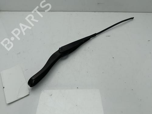 Used Front windshield wiper arm DACIA DUSTER (HM_) 1.5 dCi 110 (HMAB) (109 hp) 30838504