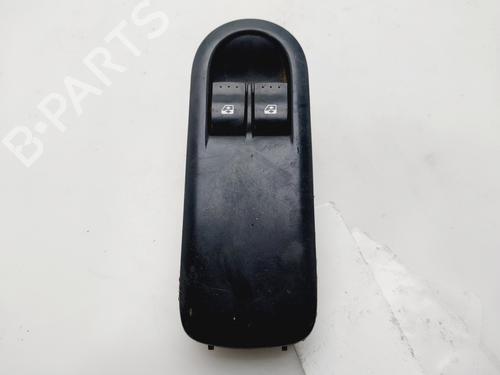 Used Left front window switch RENAULT SCÉNIC II (JM0/1_) [2003-2010]  31839964