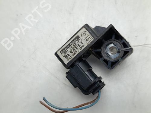 Used Electronic sensor Electronic sensor RENAULT SCÉNIC II (JM0/1_) [2003-2010] 40036677 40036677