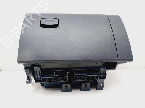 Used Glove box RENAULT KADJAR (HA_, HL_) [2015-2026]  31161836