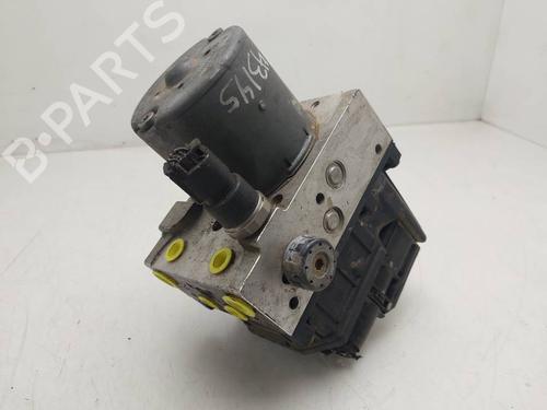 ABS Bremseaggregat ABS Bremseaggregat FORD MONDEO III (B5Y) 2.0 16V (146 hp) 39711645 39711645
