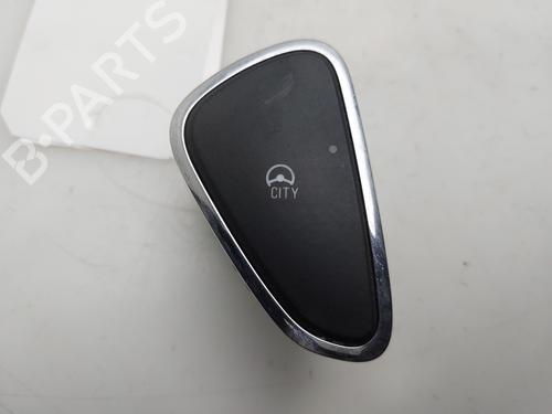 switch-opel-corsa-e-x15-2014-36223284 main image