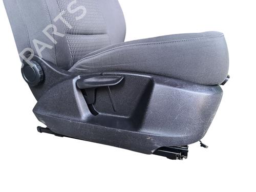 Right front seat AUDI Q3 (8UB, 8UG)  | BP31571539C16 