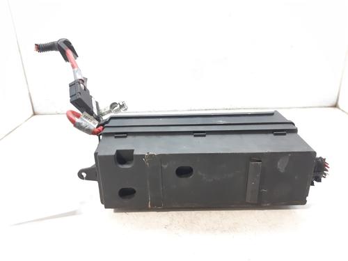 Used Fuse box LAND ROVER DISCOVERY III (L319) 2.7 TD 4x4 (190 hp) 8857369