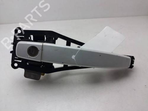 Used Front left exterior door handle Front left exterior door handle 39427998 39427998