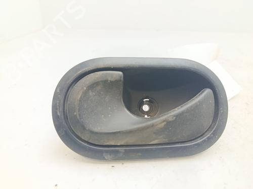 Maniglia interna anteriore sinistra Maniglia interna anteriore sinistra RENAULT CLIO III (BR0/1, CR0/1) [2005-2014] 33613869 33613869