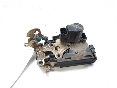 front-left-lock-daewoo-lacetti-hatchback-klan-16-96272638-2002-10553534 main image