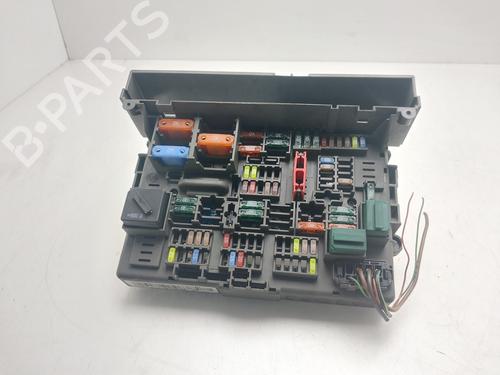 Used Fuse box Fuse box BMW X1 (E84) xDrive 23 d (204 hp) 35897818 35897818