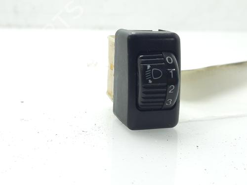 Hovedlysbryter OPEL MONTEREY B (M98) 3.0 DTI (UBS73D, UBS73G) (159 hp) 21703181