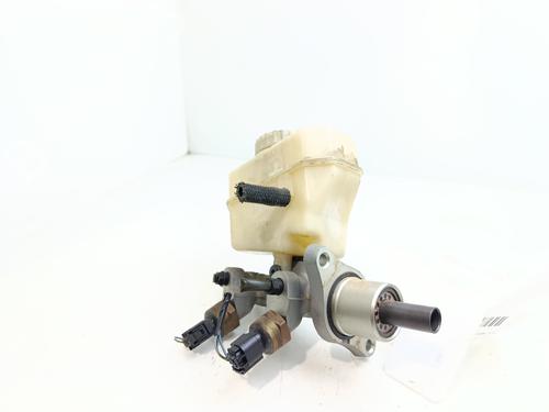 Used Brake master cylinder BMW 3 (E46) 316 i (105 hp) 28074748