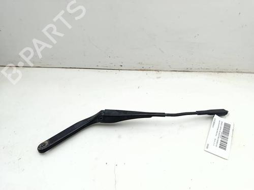 Used Front windshield wiper arm Front windshield wiper arm MINI MINI CLUBVAN (R55) One (98 hp) 39717620 39717620