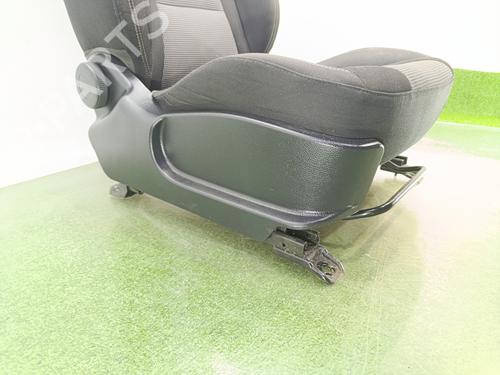 Right front seat HYUNDAI i30 (GD) | BP37011909C16 - Image 5