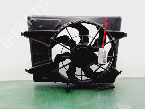 Used Radiator fan HYUNDAI i30 (FD) [2007-2012]  32413782
