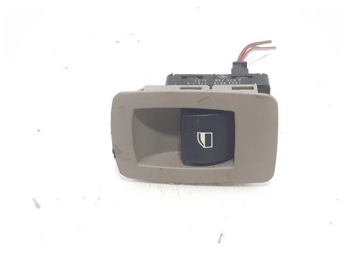 Used Right rear window switch BMW 1 (E87) 120 d (177 hp) 10963667