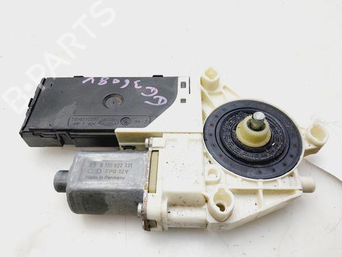 Motor do elevador de vidro frente direito RENAULT LAGUNA III Grandtour (KT0/1) 2.0 dCi (KT01, KT08, KT09, KT0K, KT12, KT1D, KT1W) (150 hp) 22449315