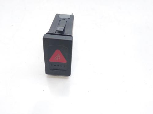 Pulsante luci di emergenza VW PASSAT B5.5 (3B3) 1.9 TDI (130 hp) 13252136