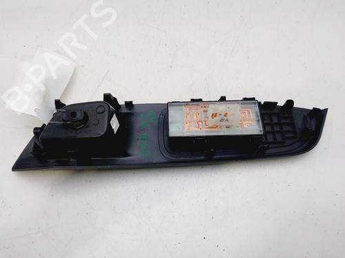 Right front window switch NISSAN MICRA V (K14) | BP31853809I26