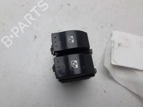Used Right front window switch RENAULT MEGANE II (BM0/1_, CM0/1_) 1.9 dCi (131 hp) 27334387
