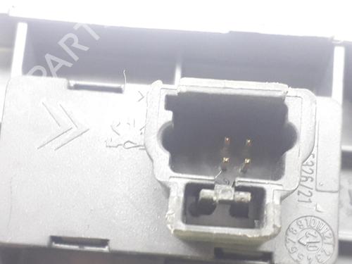 Right front window switch PEUGEOT 307 Break (3E) 2.0 HDI 90 | BP12407942I26 