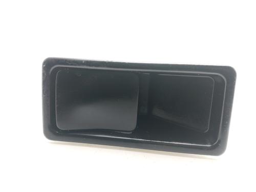 Used Rear left exterior door handle Rear left exterior door handle 37153071 37153071