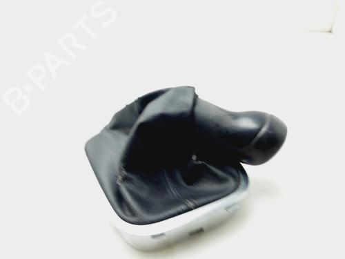 Used Shift knob VW POLO V (6R1, 6C1) 1.6 TDI (105 hp) 26486942