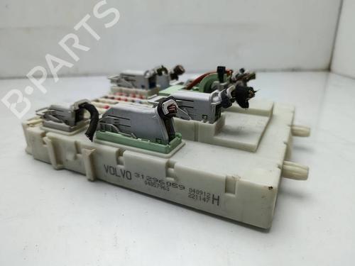 Fuse box VOLVO V40 Hatchback (525) D2 | BP39651384E1 - Image 3